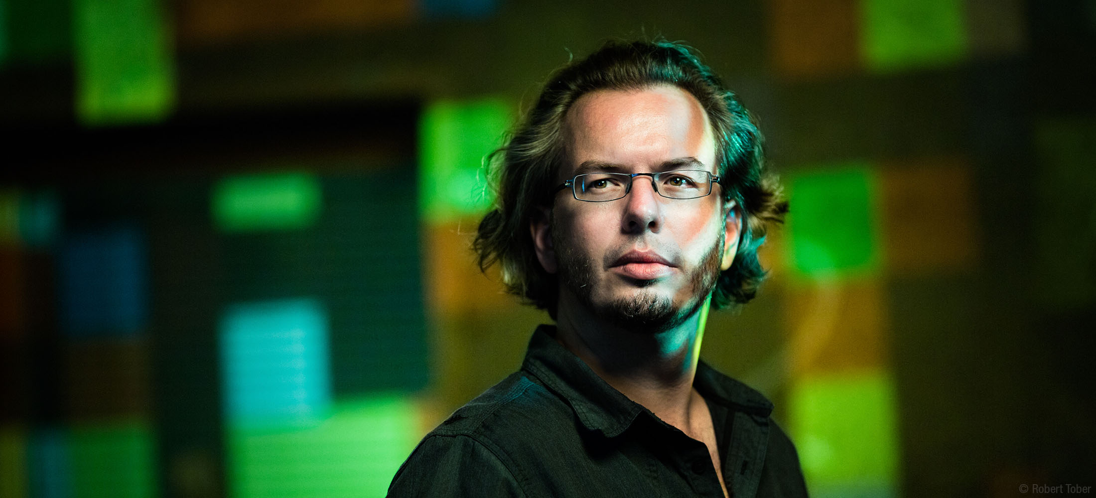 markus-grabenwoeger-architekt-kuenstler-maler-portrait-people-fotostudio-robert-tober